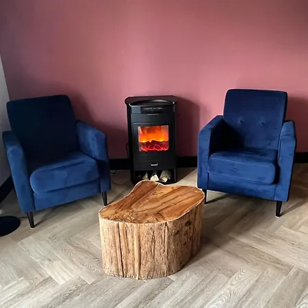 לינה וארוחת בוקר 't Speulderbos 4*